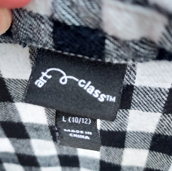 Art Class Girls Black and White Buffalo Plaid. - Picture 4 of 8